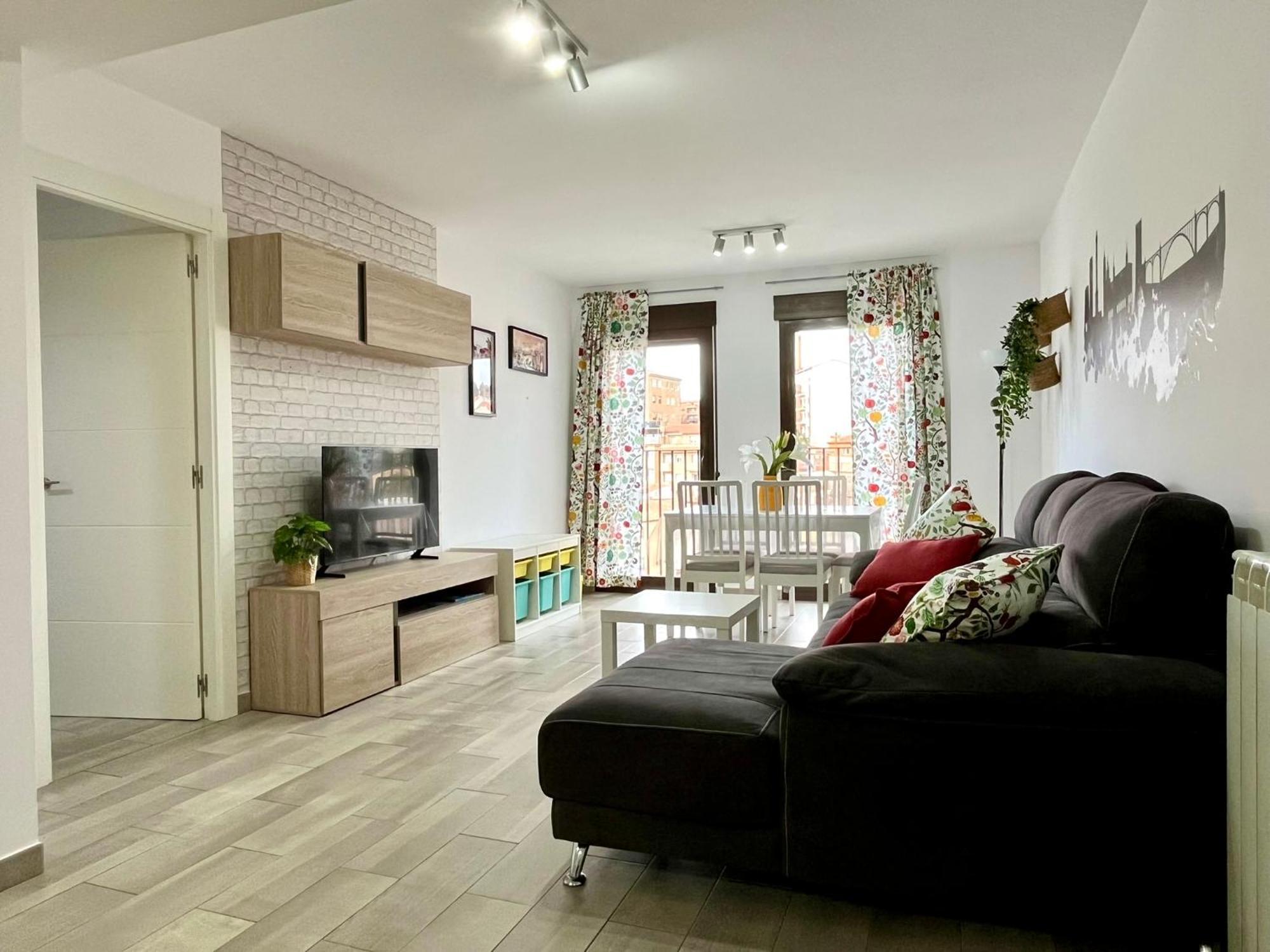 Apartment Puente De La Reina De Teruel